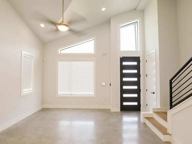 1309 Cometa St #1 — Photo 4