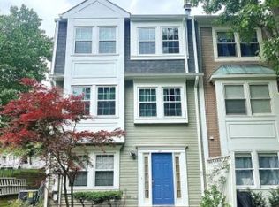 12146 Salemtown Dr, Woodbridge, VA 22192