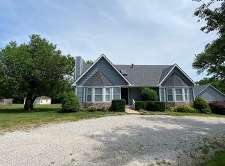 6600 W 201st Ter, Stilwell, KS 66013