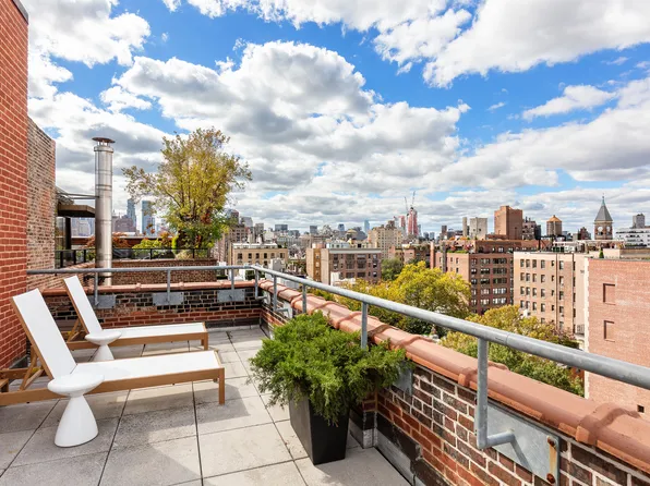 31 West 11th Street image 3 of 20