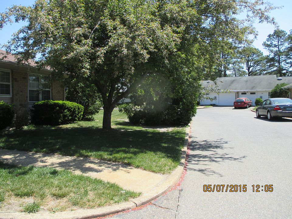1st image of 65 Cambridge Circle #A