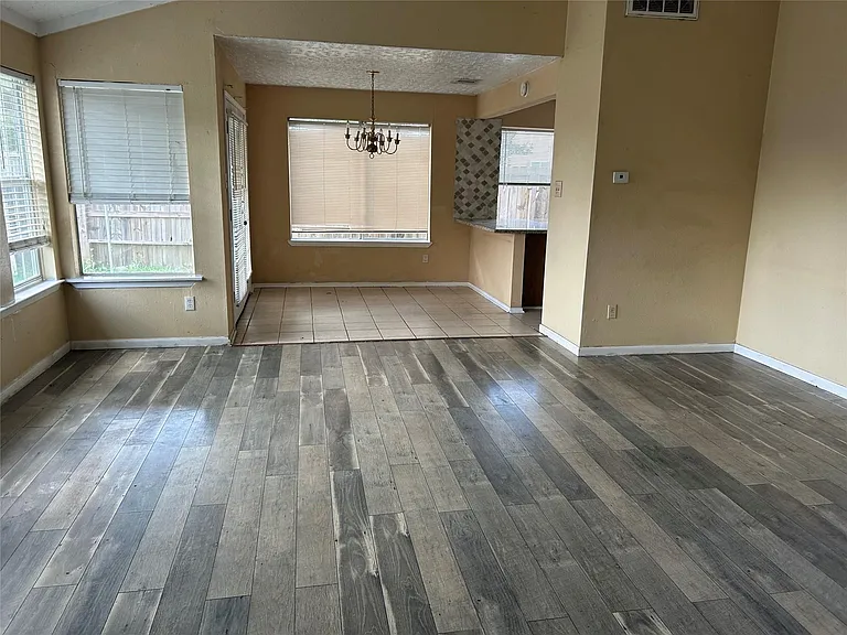 1154 W Brompton Dr — Photo 16