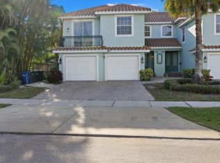 340 Canal Rd #B, Sarasota, FL 34242