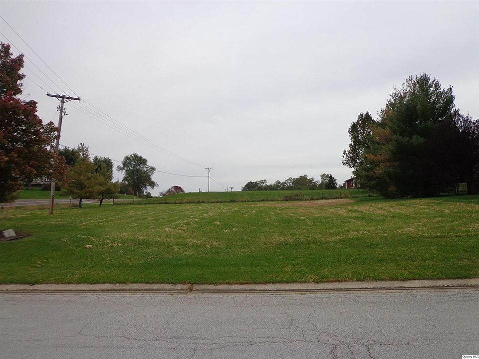 2nd image of 501 Sunset Dr