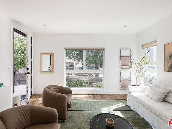 3rd image of 249 N Bonnie Brae St APT 1