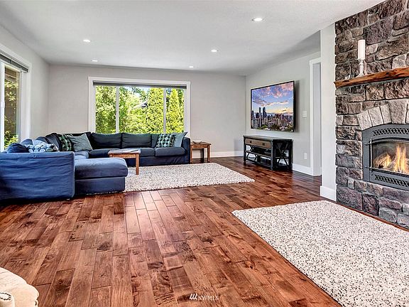 4th image of 6506 152nd Ave NE