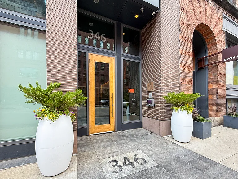 346 Congress St #313 — Photo 25
