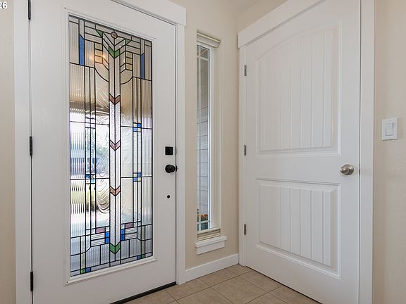 4th image of 2279 Clear Vue Ln