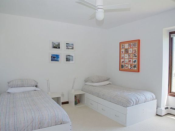 5th image of 9 Southwick Ln