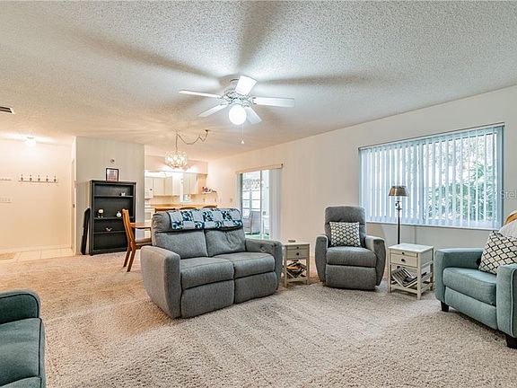 5th image of 2215 Highclere Cir #3