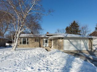 2201 9th St S, Fargo, ND 58103