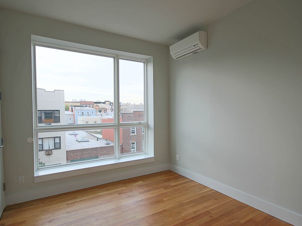 2nd image of 155 Meserole St #1
