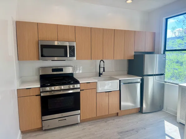 20 Marconi Pl APT 2, Brooklyn, NY 11233