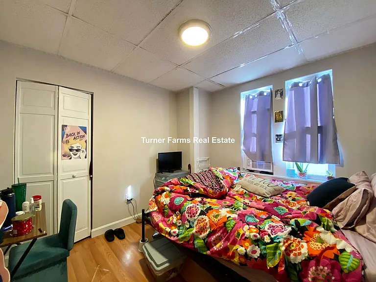1572 Tremont St — Photo 13