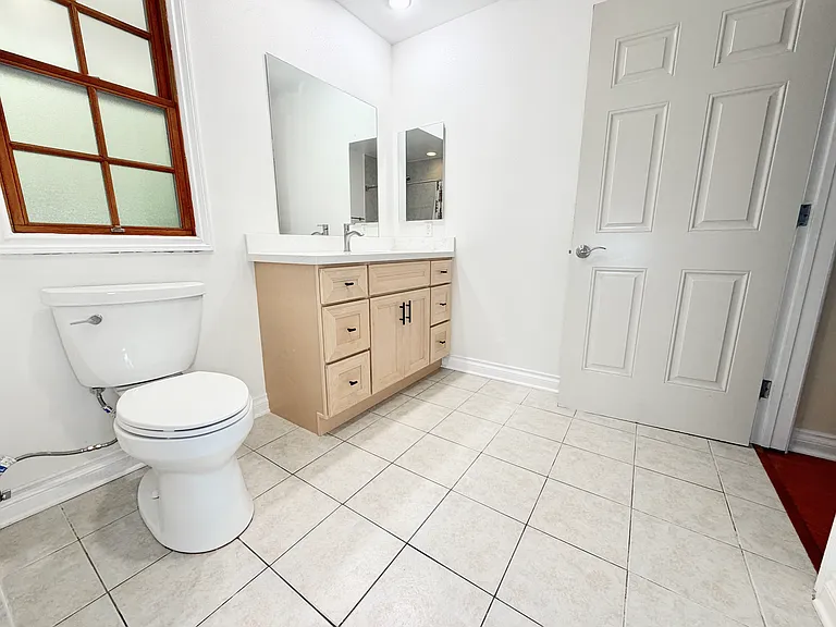 333 N Hill Ave #207 — Photo 32