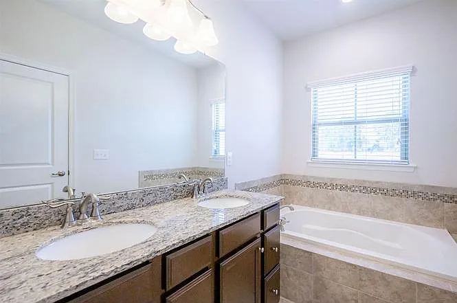 1006 Drayman Pl — Photo 30