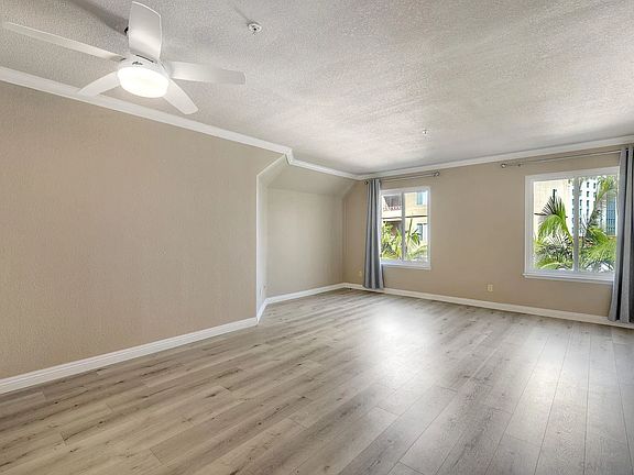 2nd image of 3550 Lebon Dr Unit 6319