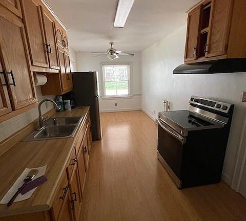 5th image of 304 Hillsboro Ave APT 2