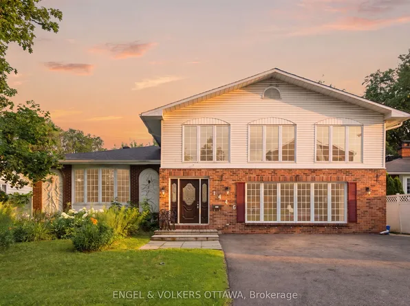 1446 Ridgebrook Dr, Ottawa, ON K1B 4H1