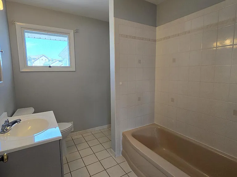106 E Granada Dr — Photo 14