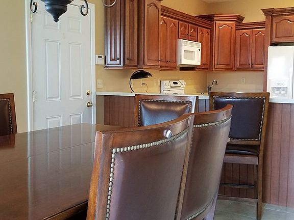 5th image of 20238 Millbrook Dr