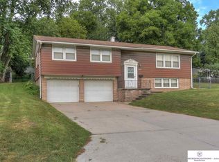 5848 S 51st Ave, Omaha, NE 68117