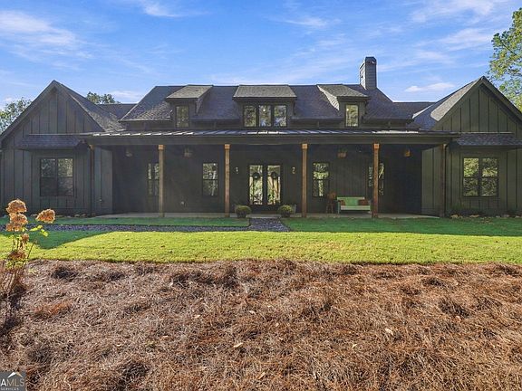 3rd image of 74 Shady Valley Dr