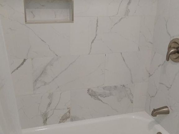 5th image of 1714 Avon Rd
