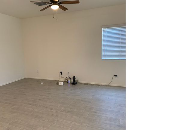 4th image of 204 W Tropical Dr