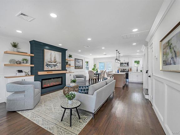 4th image of 4 Ruby Lane