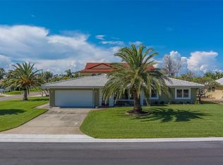110 21st St, Belleair Beach, FL 33786