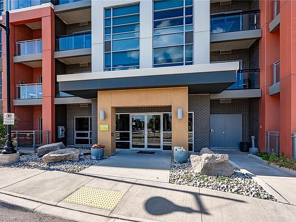 2nd image of 4040 Upper Middle Rd #106