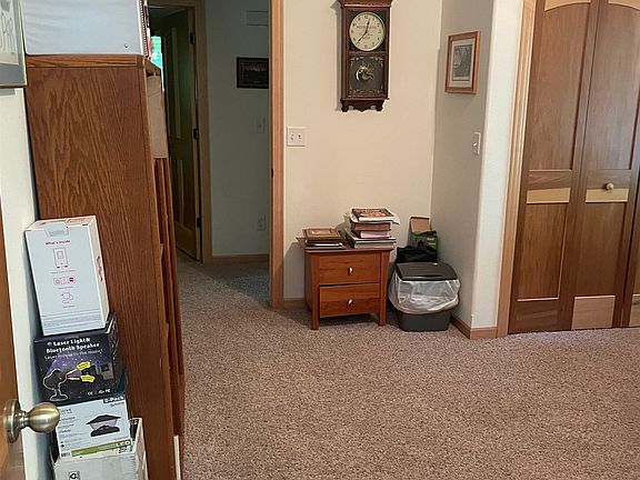 5th image of W8290 Royal Oaks Dr