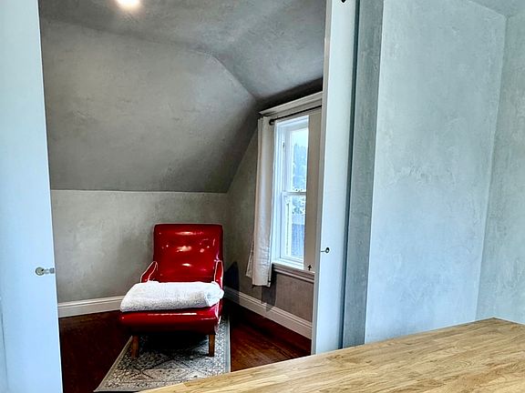 4th image of 150 Downey St