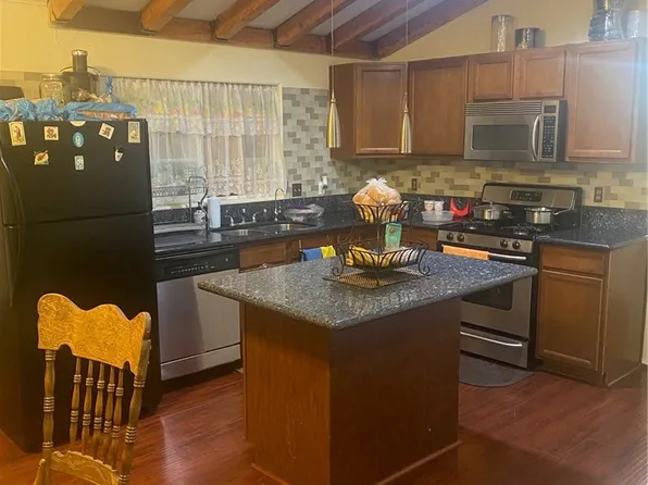 43602 Poplar Ct, Lancaster, CA 93535