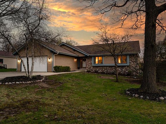 2nd image of 9541 W Ruby AVENUE