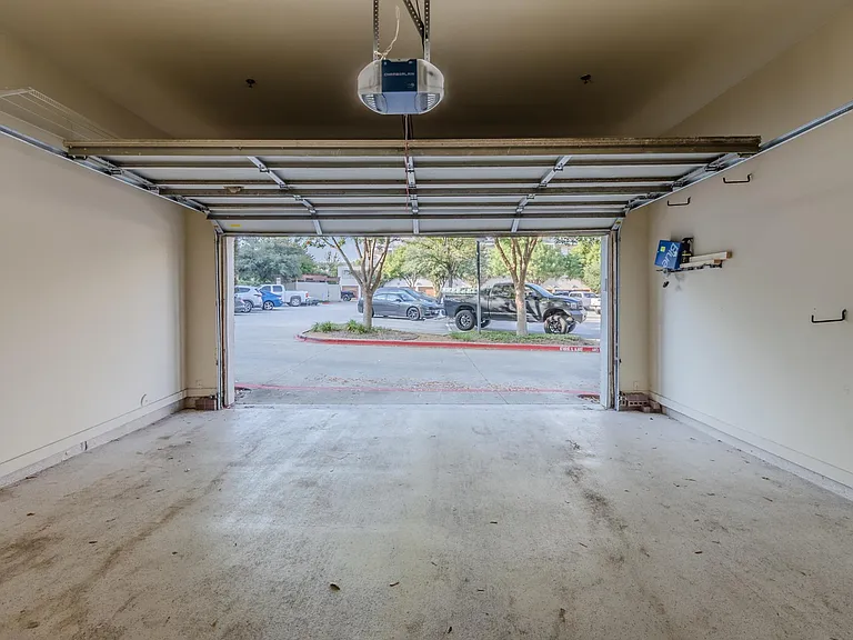 6927 Sumner St — Photo 22