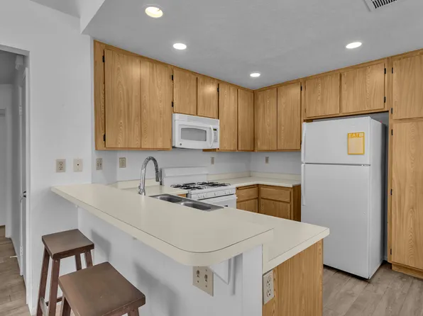 40900 Breezy Pass Rd Unit A, Palm Desert, CA 92211