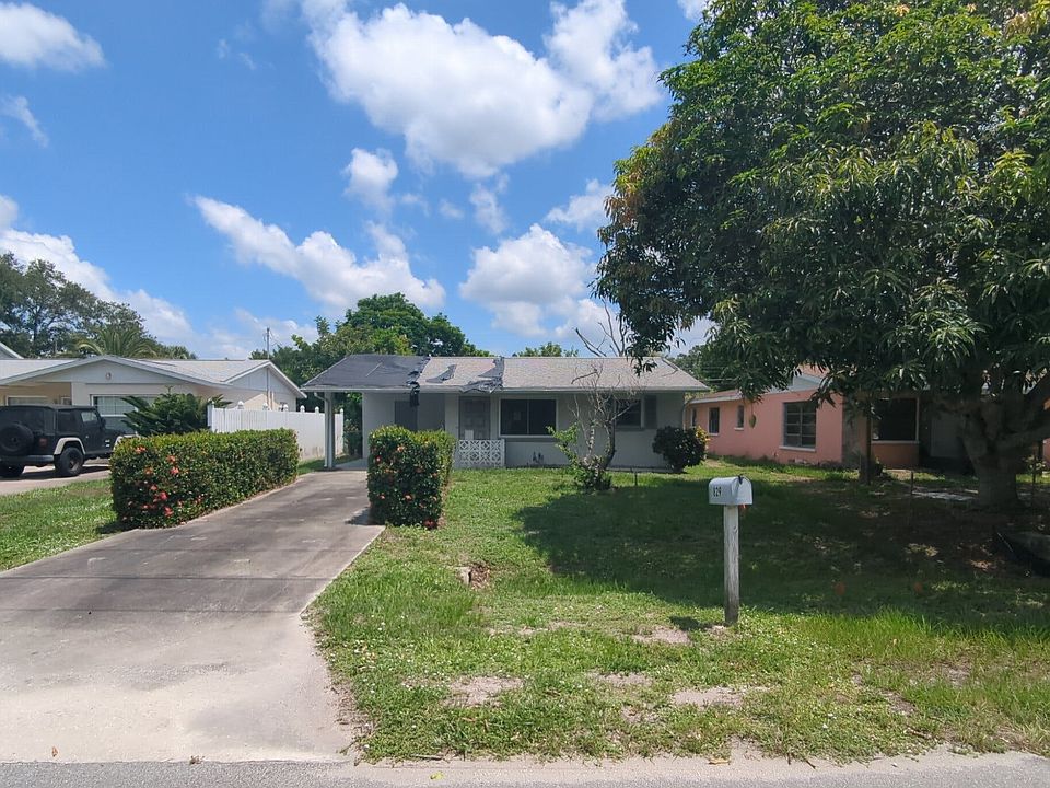 1st image of 829 Gulf Coast Blvd