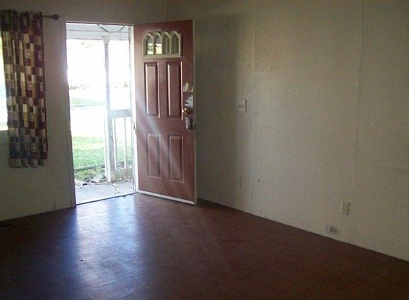 5th image of 134 Harlan Dr