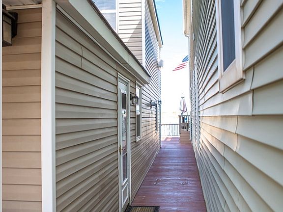 4th image of 1 Rockaway Point Blvd #2432