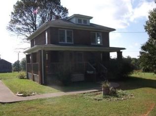 110 John Brown Ln, Glade Hill, VA 24092