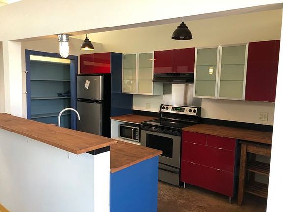 2nd image of 2915 2nd Ave S #1