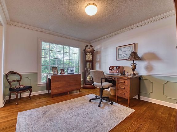 5th image of 8141 Effingham Dr