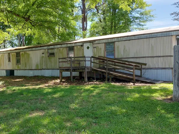 208 Ridgeway Dr, Shelby, NC 28152