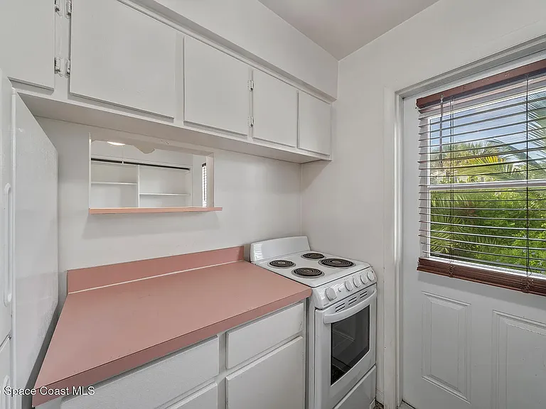 1350 Atlantic St #6 — Photo 12