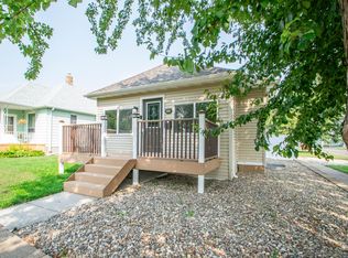 302 6th Ave SW, Mandan, ND 58554