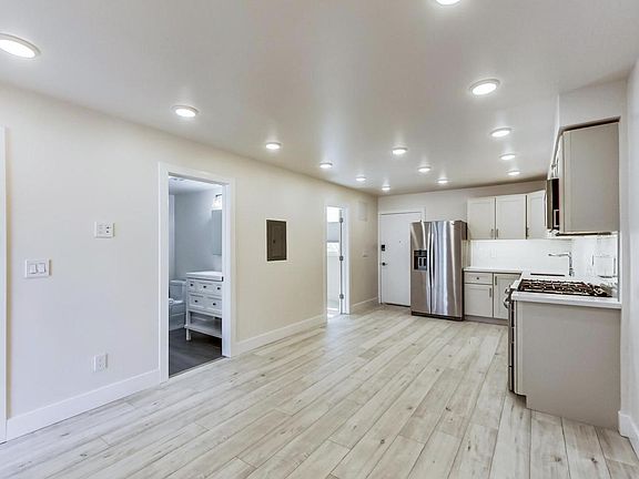 4th image of 1454 S Van Ness Ave #0