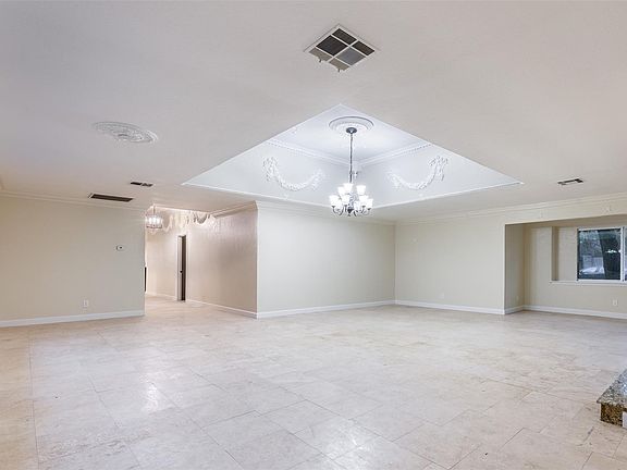 4th image of 417 White Wing Ln