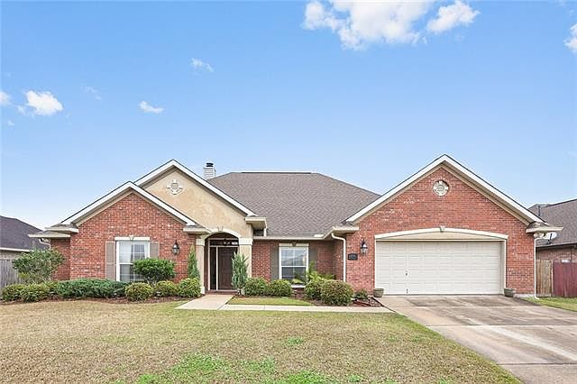 1st image of 2728 Acadiana Trce
